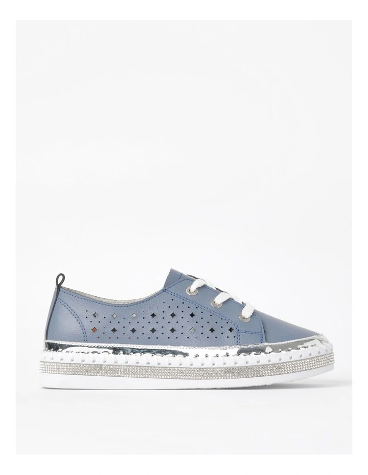 Clara Sneaker in Blue