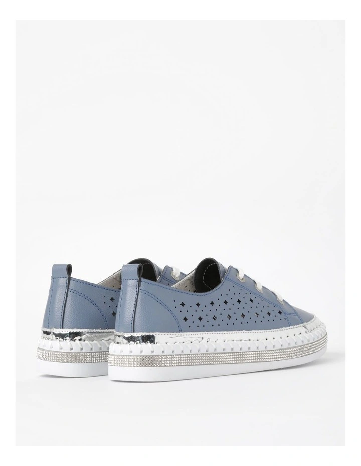 Clara Sneaker in Blue