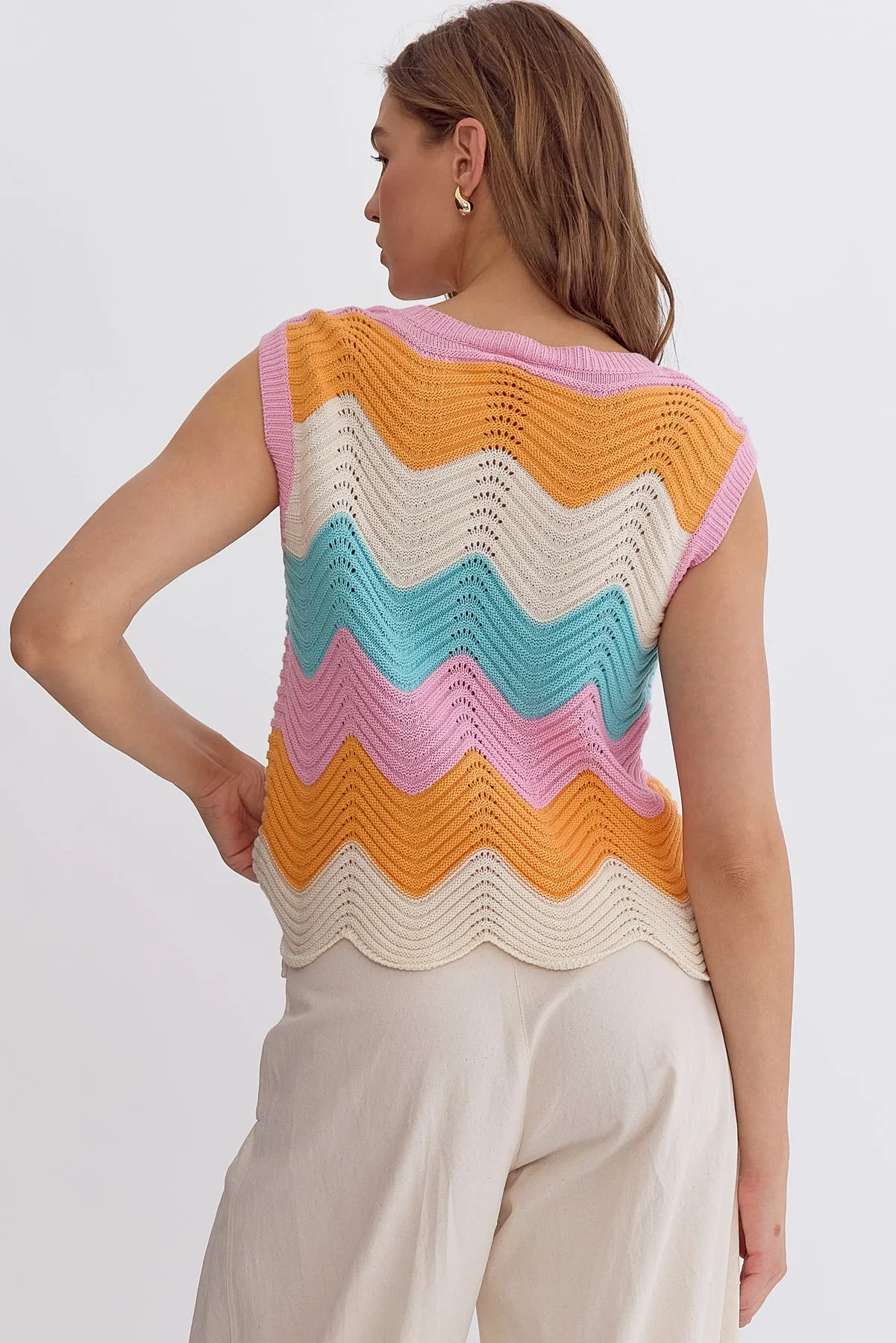 Colorblocked Round Neck Sleeveless Top