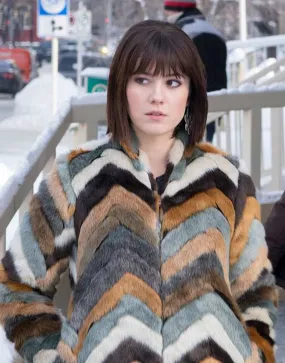 Fargo S04 Nikki Swango Fur Coat | Mary Elizabeth Winstead Fur Coat