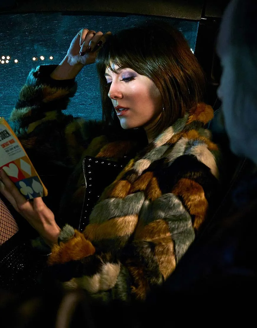 Fargo S04 Nikki Swango Fur Coat | Mary Elizabeth Winstead Fur Coat