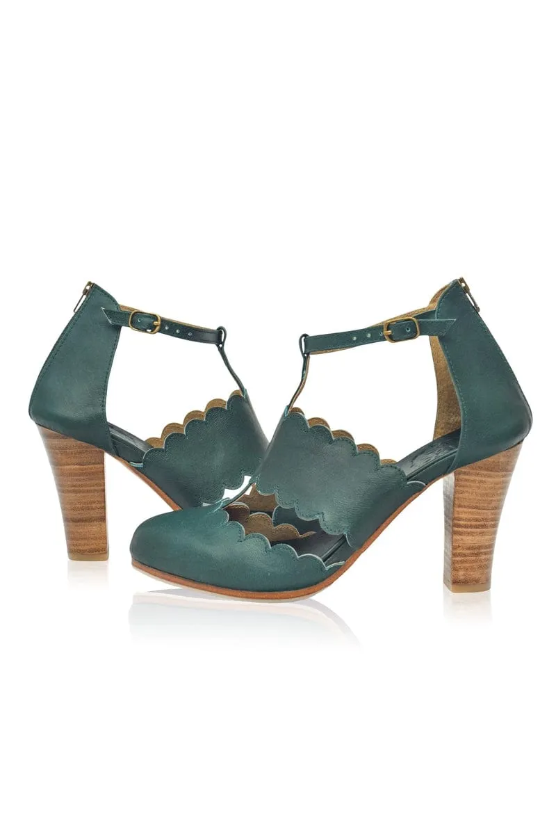 Incognito Leather Heels in Emerald