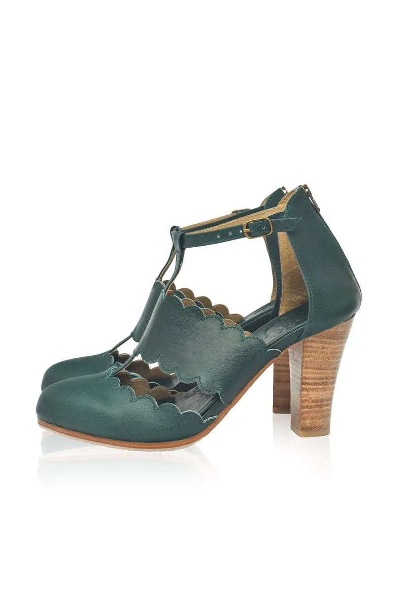 Incognito Leather Heels in Emerald