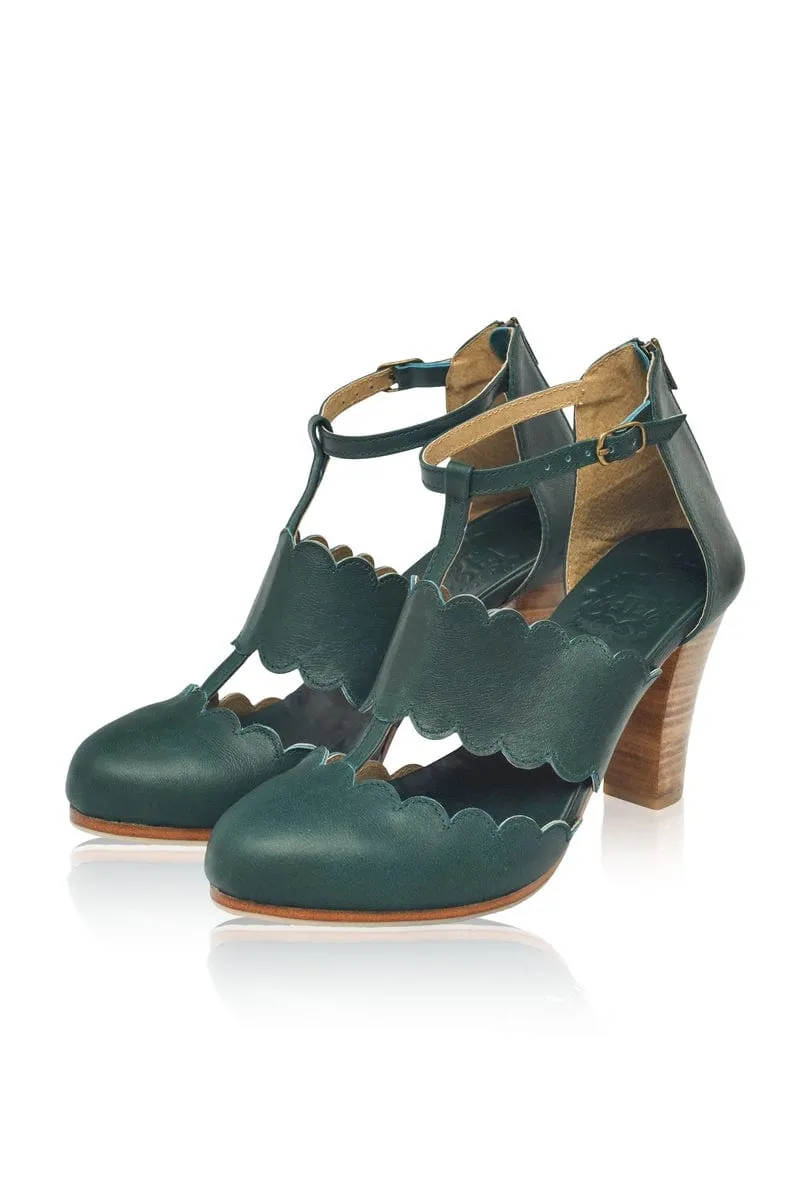 Incognito Leather Heels in Emerald