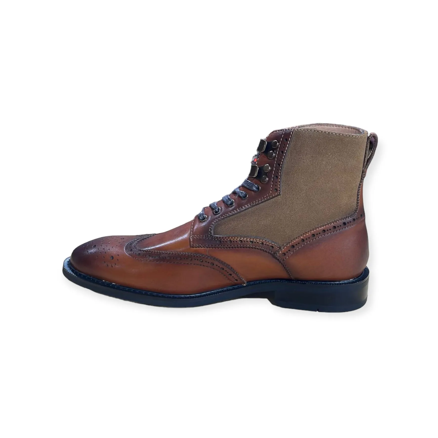 LA MILANO: Dubois Boots B521150