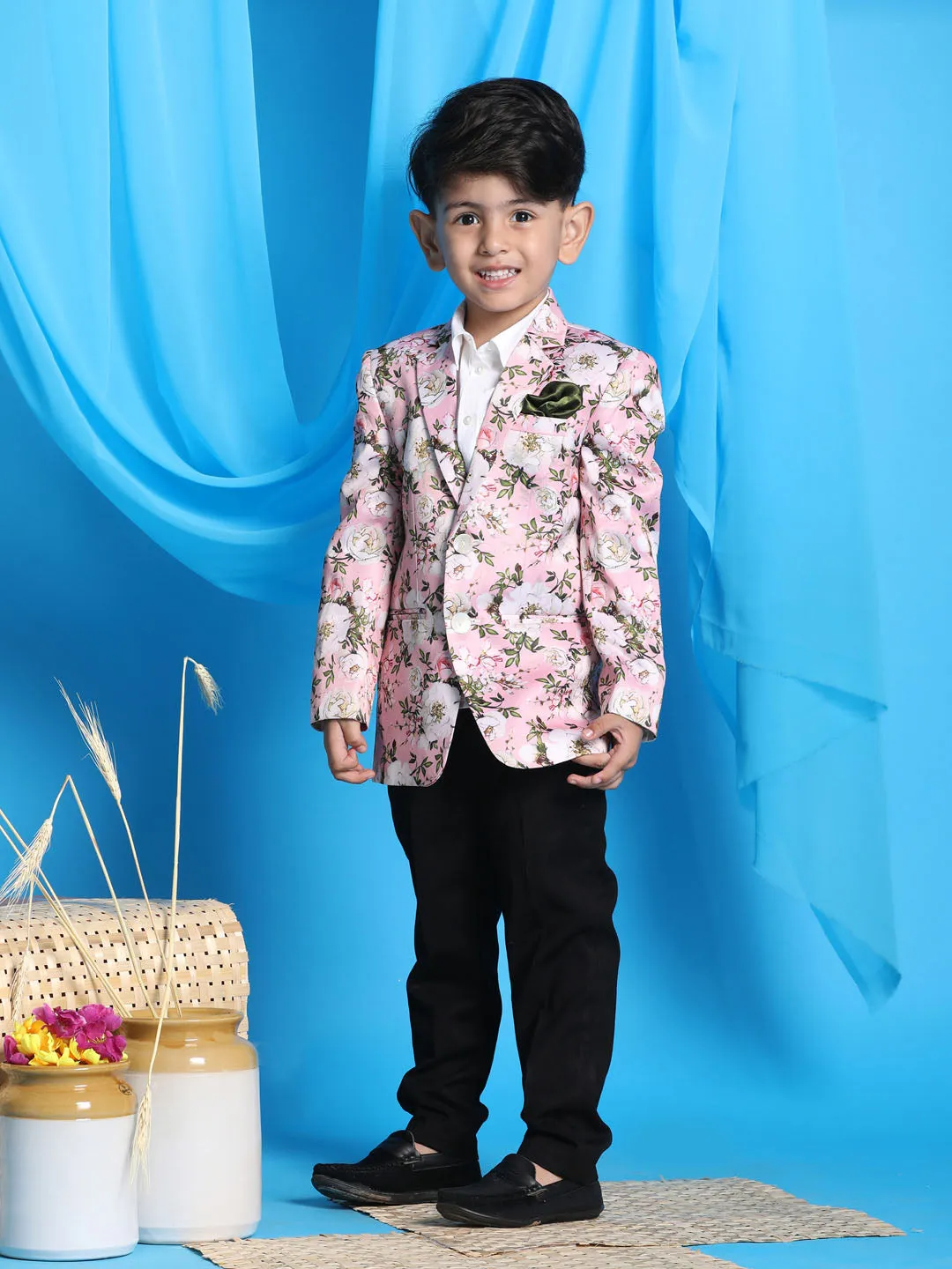 VASTRAMAY Boy's Pink Floral Printed Blazer