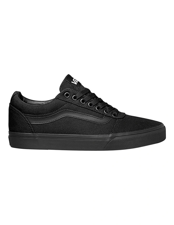 Ward Sneaker in Black